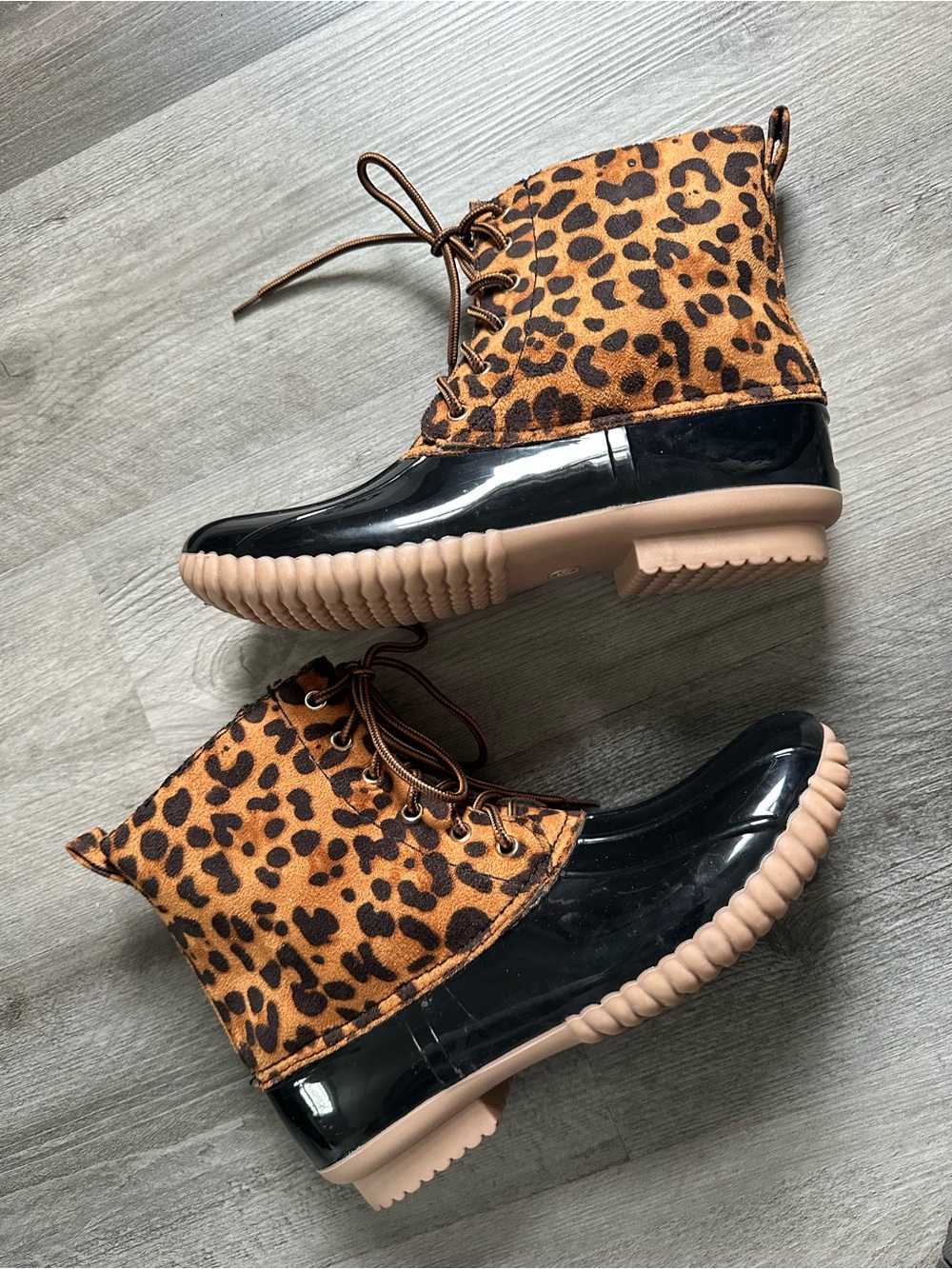 Yoki Leopard Print Lace-Up Rain Boots